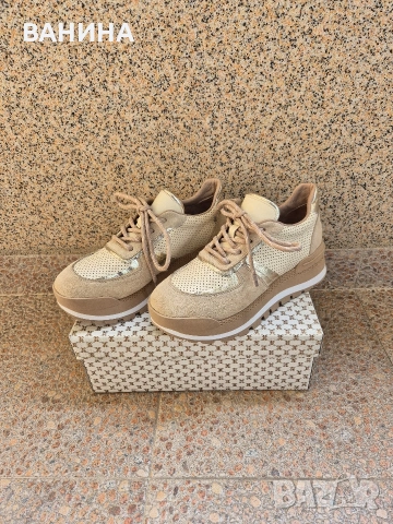 TERGAN ДАМСКИ СНИКЪРСИ С МОДЕРНА ВИЗИЯ В БЕЖОВ ЦВЯТ И ЗЛАТЕН БЛЯСЪК, снимка 2 - Маратонки - 53603061