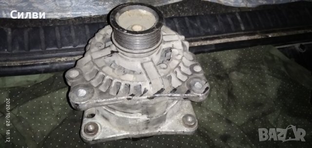 Генератор за бензинови Ауди А3 ТТ Голф 4 Бийтъл Шкода Октавиа Сеат Леон алтернатор 028903028D, снимка 1