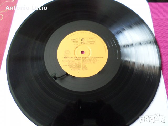 Mozart - Kronungsmesse KV 317 , Vespere solennes de confessore KV 339, снимка 3 - Грамофонни плочи - 35370061