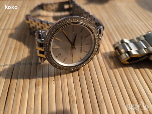 Дамски часовници Michael Kors Massimo Dutti , снимка 15 - Дамски - 48050786