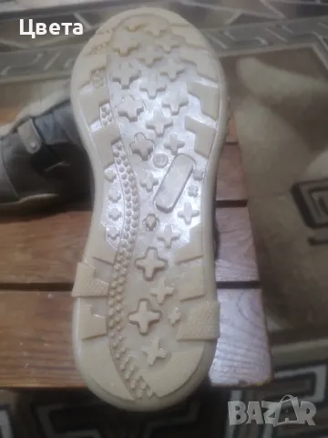 Дамски обувки, снимка 4 - Дамски ежедневни обувки - 49343045