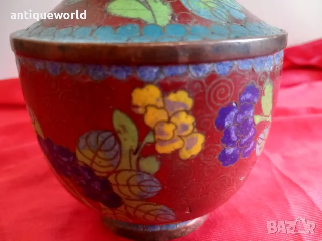 Стара Ваза КЛОАЗОНЕ ,Бронз с Клетъчен Емайл, снимка 3 - Антикварни и старинни предмети - 47901073