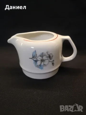 Българска порцеланова латиера 