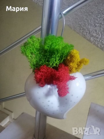 Нова керамична ваза сърце - Уникат със Скандинавски мъх , снимка 3 - Вази - 37125110