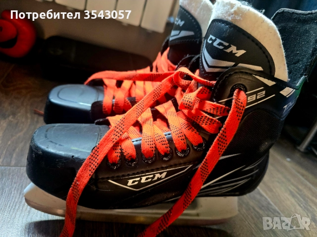 Каска  и кънки за хокей на лед , снимка 12 - Ролери, кънки - 51595230