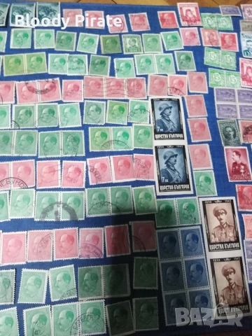 албумче с 85бр марки и над 210бр.марки царство България , снимка 3 - Филателия - 52923353