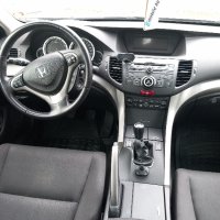 Хонда Акорд 2.2 iDTEC, снимка 9 - Автомобили и джипове - 43621889