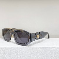 слънчеви очила Versace реплика, снимка 3 - Слънчеви и диоптрични очила - 37254270