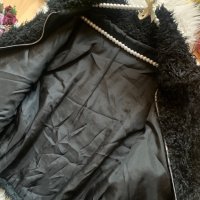 Пухкаво черно палто, снимка 2 - Палта, манта - 39090256