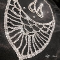Луксозен дамски комплект бижута с кристали от 2 части “Locrezia”, снимка 5 - Бижутерийни комплекти - 43816982