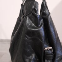 Черна чанта от естествена кожа, снимка 4 - Чанти - 43060155