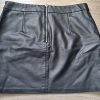 Нова кожена пола Zara, снимка 2 - Поли - 35276319