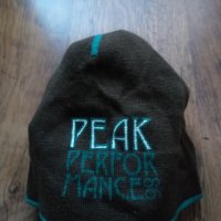 peak performance - страхотна зимна шапка