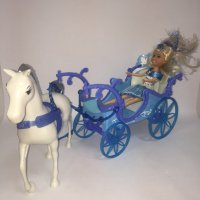 Кукла с кон и светеща каляска , снимка 2 - Кукли - 38162503
