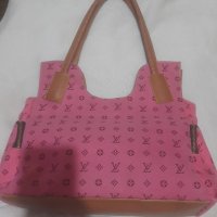  Чанта на Louis Vuitton, снимка 2 - Чанти - 43625083