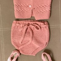 Ръчно плетен от памук комплект за бебе, снимка 1 - Комплекти за бебе - 43870916