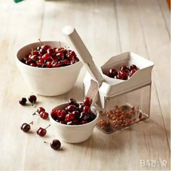 Уред за премахване на костилките на маслини или череши, снимка 1