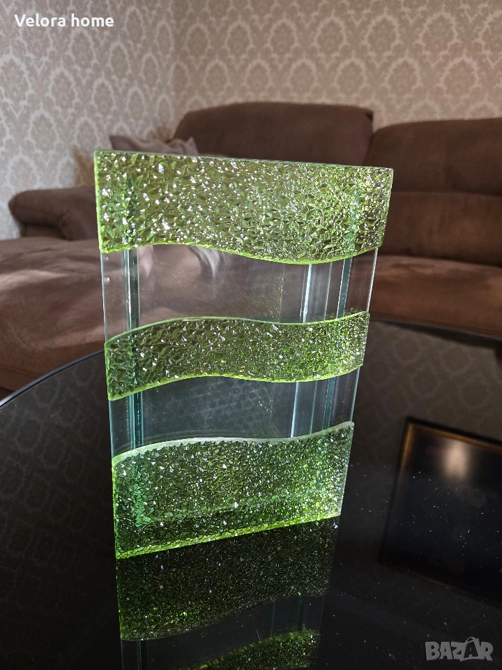 Дизайнерска, зелена, стъклена ваза 💚, снимка 1