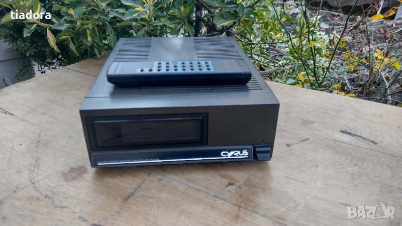 Cyrus Tuner with Remote Control, снимка 1