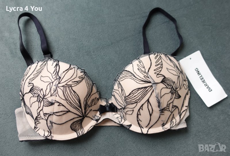 75B нов с етикет телесен цвят сутиен с черни бродерии върху тюл, снимка 1