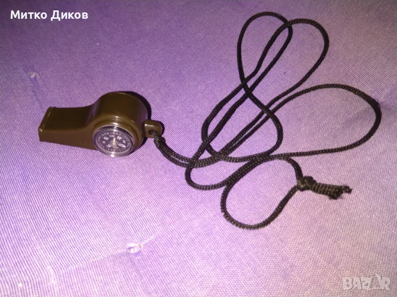 Свирка за оцеляване с термометър и компас нова, снимка 1