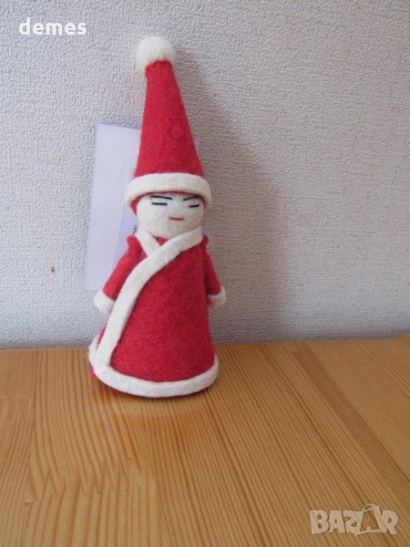 Автентична текстилна коледна играчка от филц с казахски национални мотиви, снимка 1