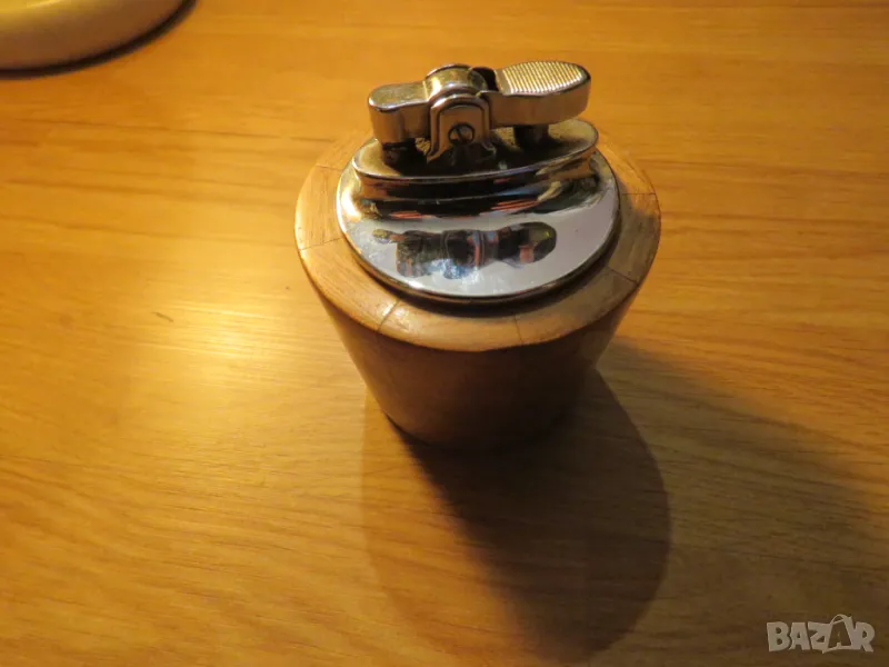 Старинна запалка солидна изработка от метал и орех - красота за  ценители и колекционери , снимка 1