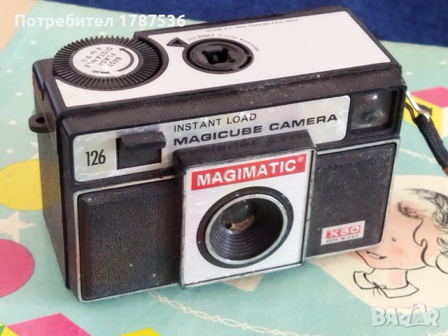 Стар лентов фотоапарат Magimatic Magicube Camera X 50 Instant Load Made in USA,състояние неясно ,не , снимка 5 - Колекции - 43610061