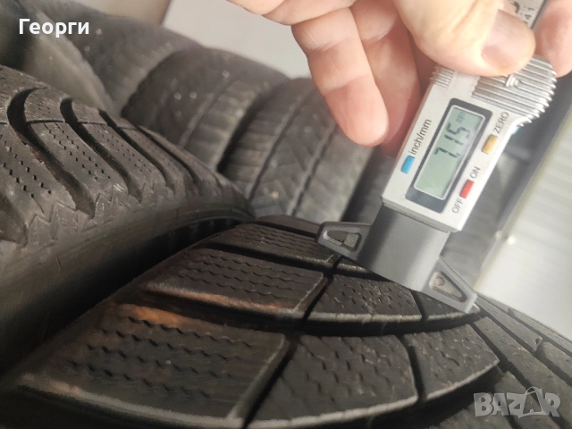 2бр.зимни гуми 225/40/18 Semperit, снимка 2 - Гуми и джанти - 52735740