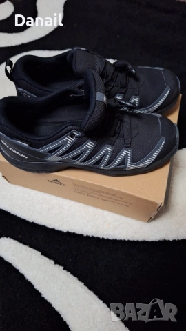 Salomon водоустойчиви маратонки, снимка 2 - Маратонки - 52136425