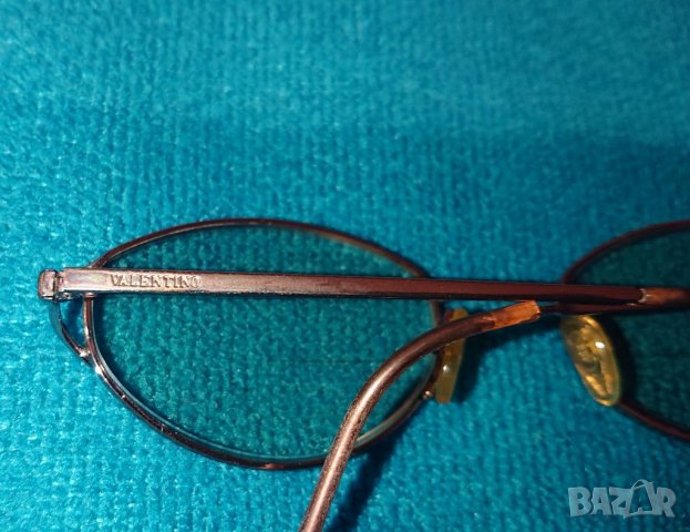Оригинални очила - Valentino, снимка 9 - Слънчеви и диоптрични очила - 37896182