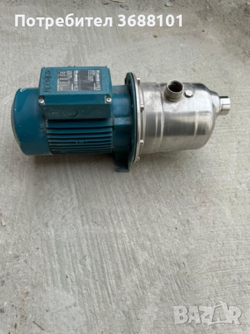 Продавам италианска водна помпа Калпеда, снимка 3 - Водни помпи - 52212491