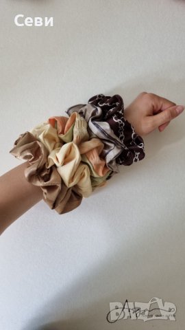 Скрънчита за коса , снимка 2 - Аксесоари за коса - 33073862