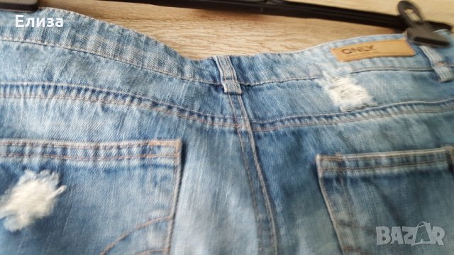 Маркови дънки със скъсан ефект ONLY. Актуален модел, снимка 4 - Дънки - 32809940
