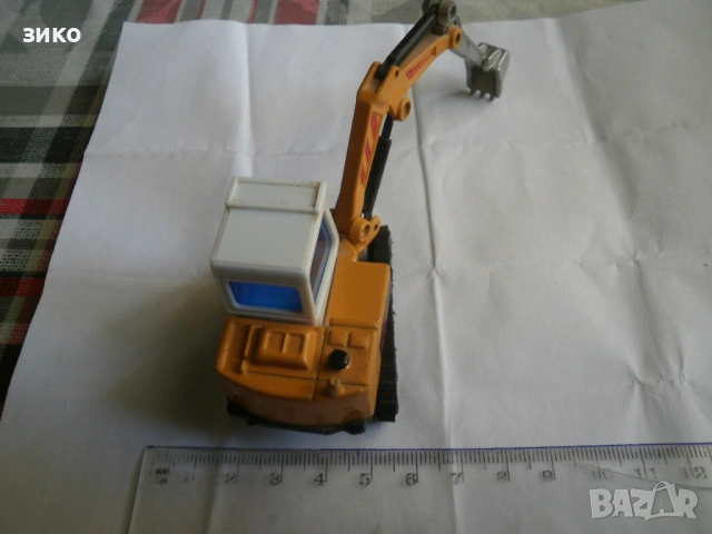 багерче-метално- Welly - мащаб 1:34, снимка 2 - Коли, камиони, мотори, писти - 53062257