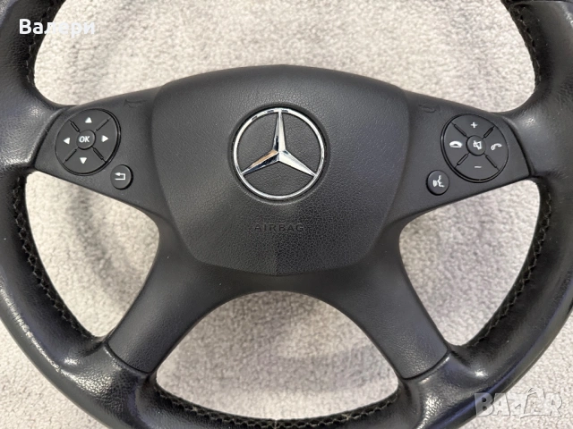 волан за мерцедес w204, снимка 2 - Части - 53491428