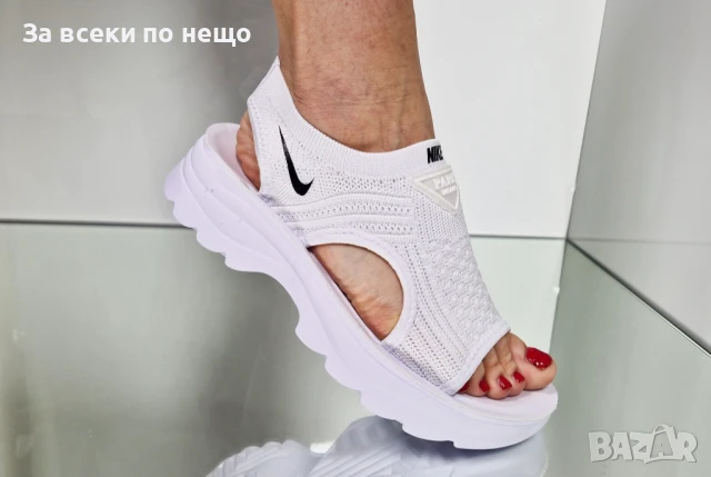 Nike Дамски Сандали Найк От 36 До 41 Номер - Бели Или Черни Код P822, снимка 3 - Сандали - 50830445