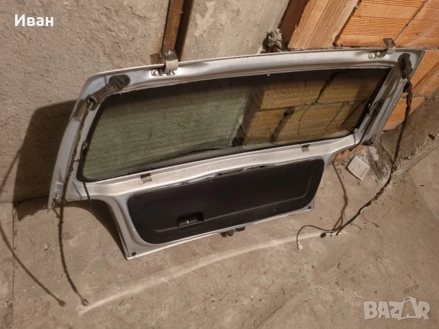 Заден оборудван капак VW Golf 3 , снимка 3 - Части - 52404316