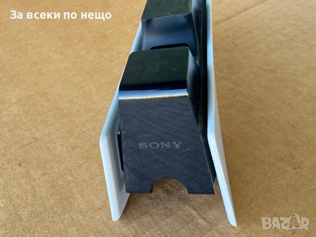 Оригинална Станция за зареждане Sony DualSense Charging Station (CFI-ZDS1) Playstation 5 , PS5, снимка 7 - Аксесоари - 51871662