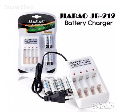Зарядно за батерии ААА / АА с ПОДАРЪК 4 батерии литиеви