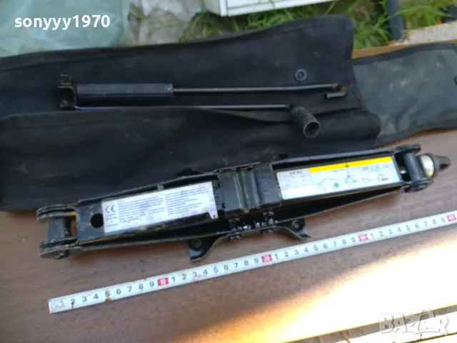 заявен-VW SKODA SEAT-ORIGINAL КРИК С ВЪРТОК И КЕЙС-ВНОС SWISS 1805251721LCHERY, снимка 16 - Аксесоари и консумативи - 50336155