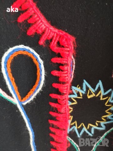 бродиран елек с ръкави народни мотиви, снимка 4 - Елеци - 43697883