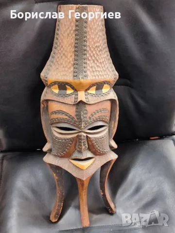 Дървена маска 