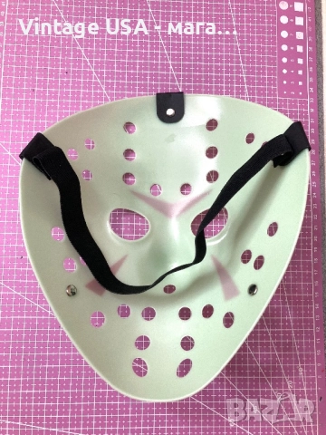 Glow in the dark маска от филма Петък 13 / Хелоуин / Halloween, снимка 2 - Колекции - 51942893