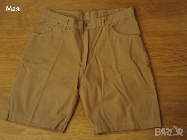 Елегантни мъжки къси панталони Levis , снимка 2 - Къси панталони - 36607759