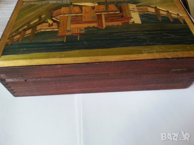 кутия " Видин - Бабини кули" - картината на капака от различни дървесни видове/шарки - красива,рядка, снимка 5 - Други ценни предмети - 33410287
