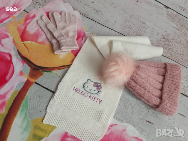 Сет шал Hello Kitty, ръкавици H&M и шапка с помпон 8-11 г.