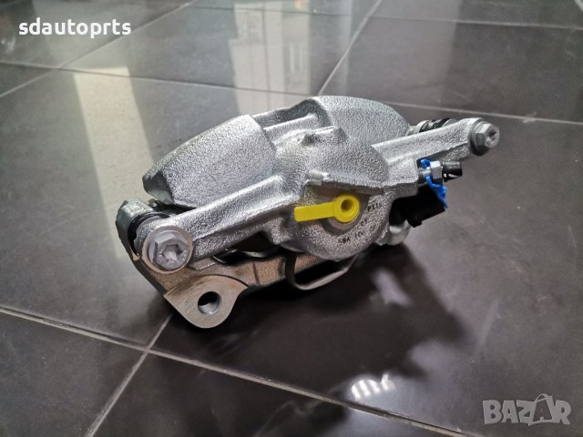 Нов Преден Десн Спирачен Апарат Audi A3 Golf 8 5W6BF 5WA615106BF, снимка 6 - Части - 43267686