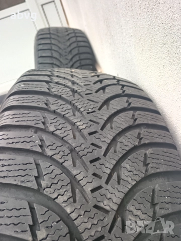 Зимни гуми Kumho 225/60/17, снимка 4 - Гуми и джанти - 52702108