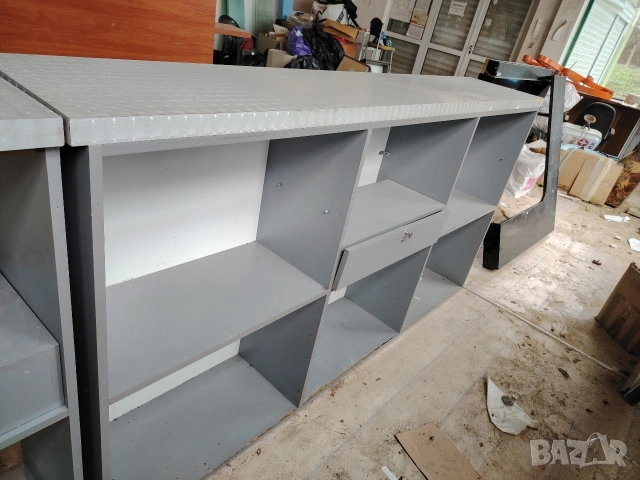 Щандове за магазин, снимка 3 - Стелажи и щандове - 52654907